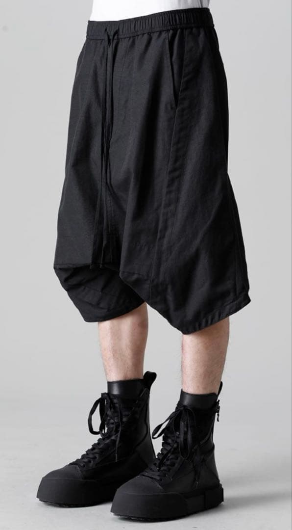 超美品！！ユリウス23PRE FWサルエル6部丈ハーフパンツ