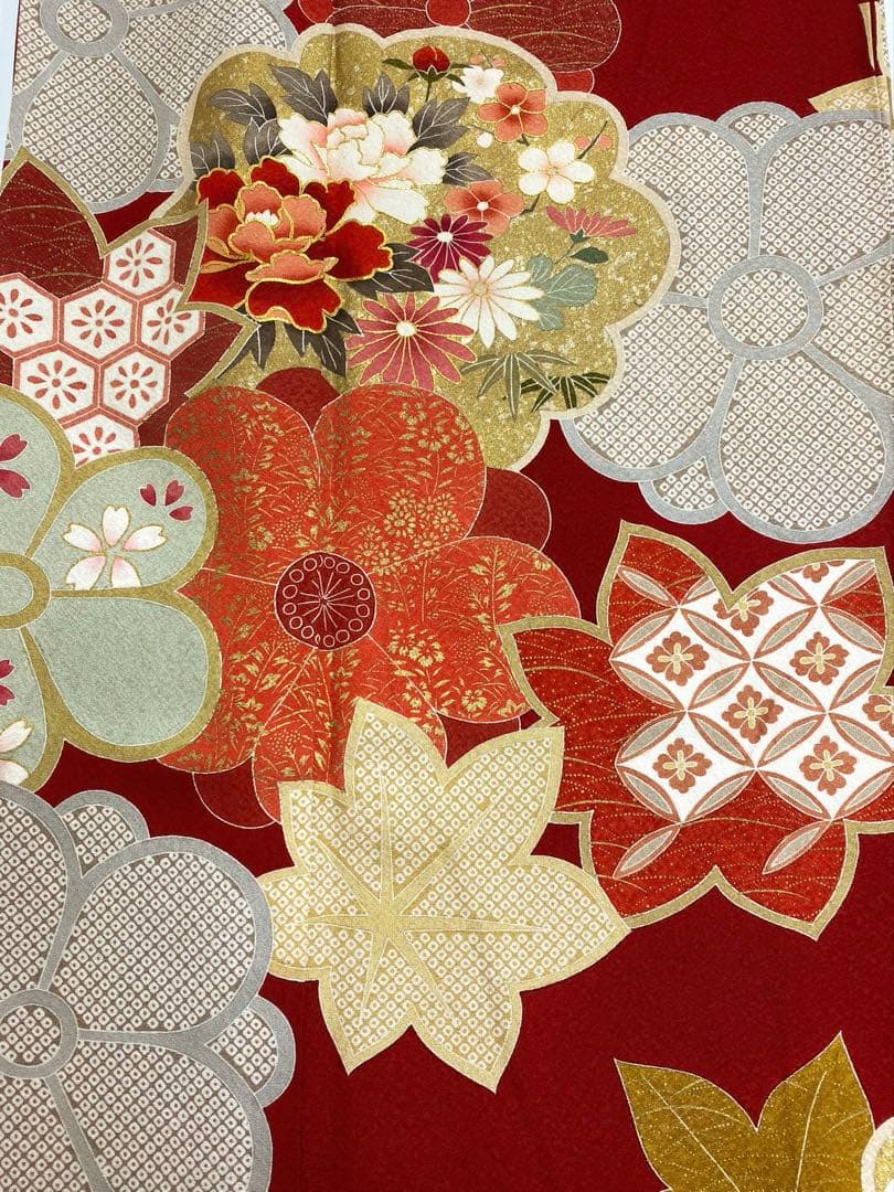 振袖 豪華 金駒 金彩 紋意匠 身丈164cm