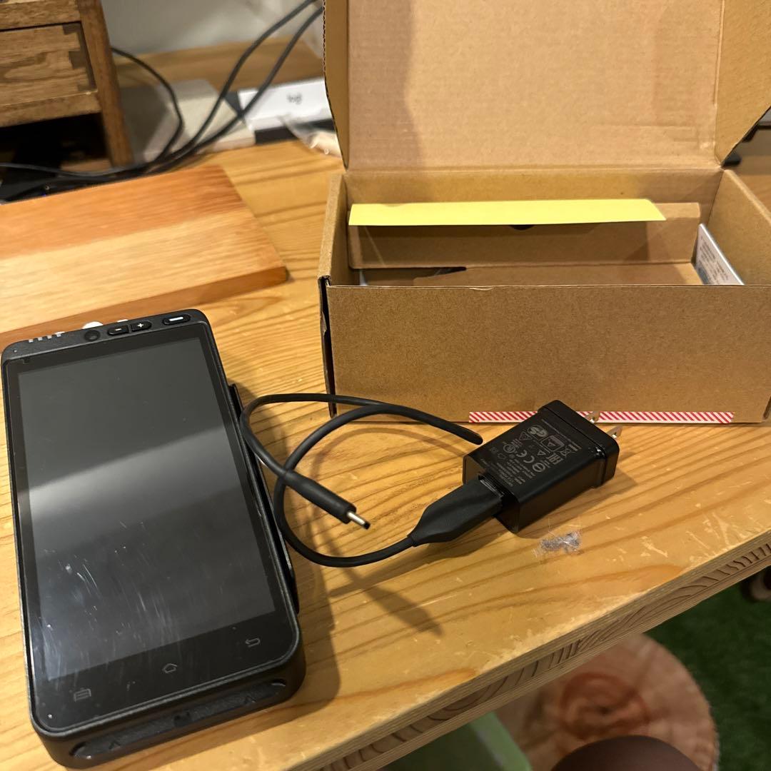 【美品】スマレジ対応 決済端末 4G通信/Wi-Fi対応 docomo回線可