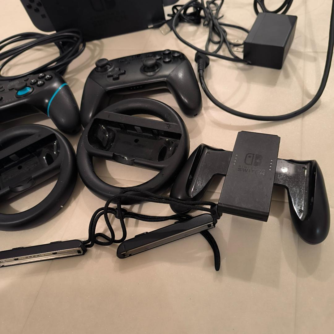 ち*そ様 Nintendo Switch 本体 プロコントローラー セット