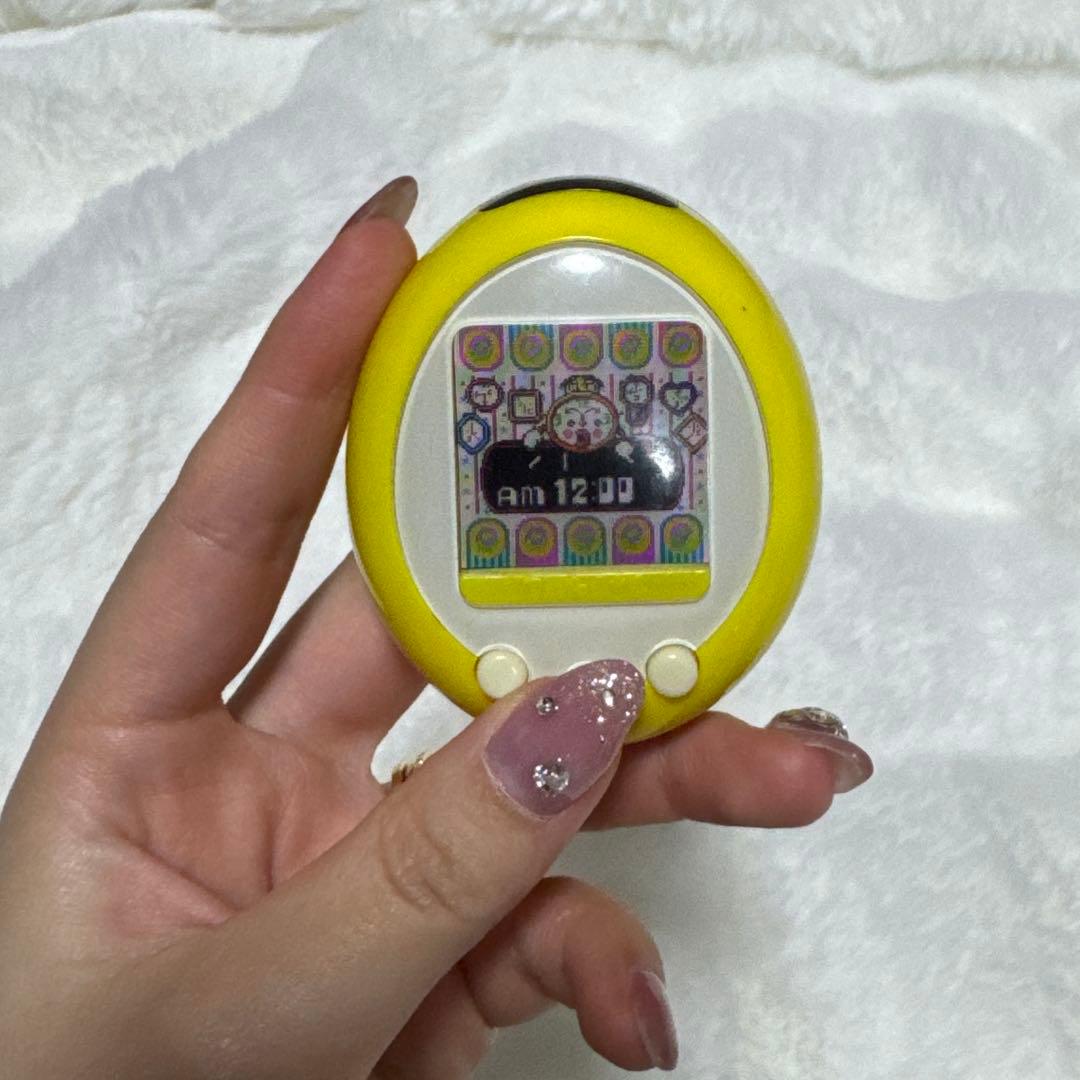 廃盤品 バンダイ　たまごっち　プラスカラー　イエロー