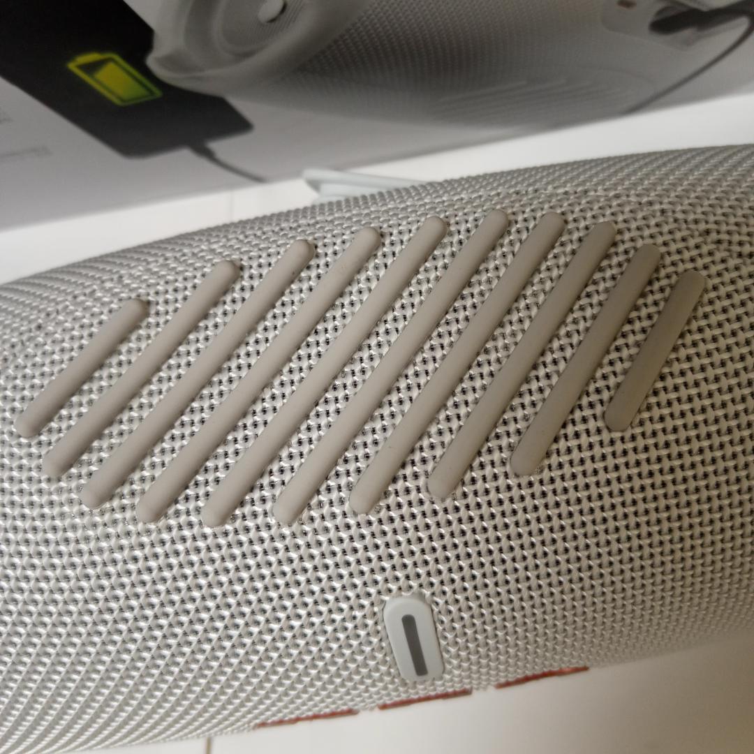 JBL CHARGE5 ホワイト Bluetoothスピーカー 未開封品