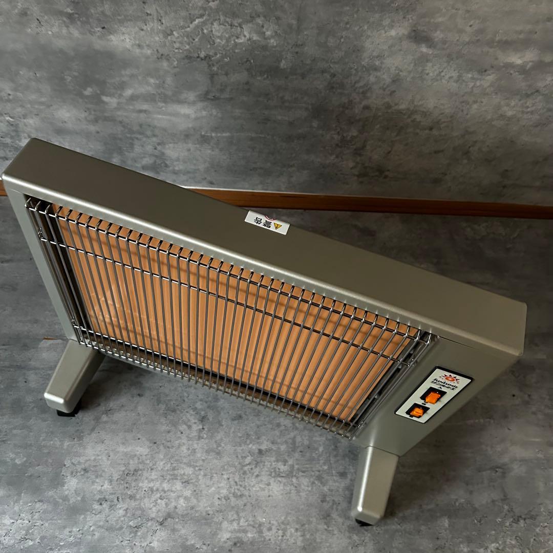 【美品】サンルミエ キュート 遠赤外線暖房器 E800LS（日本製）