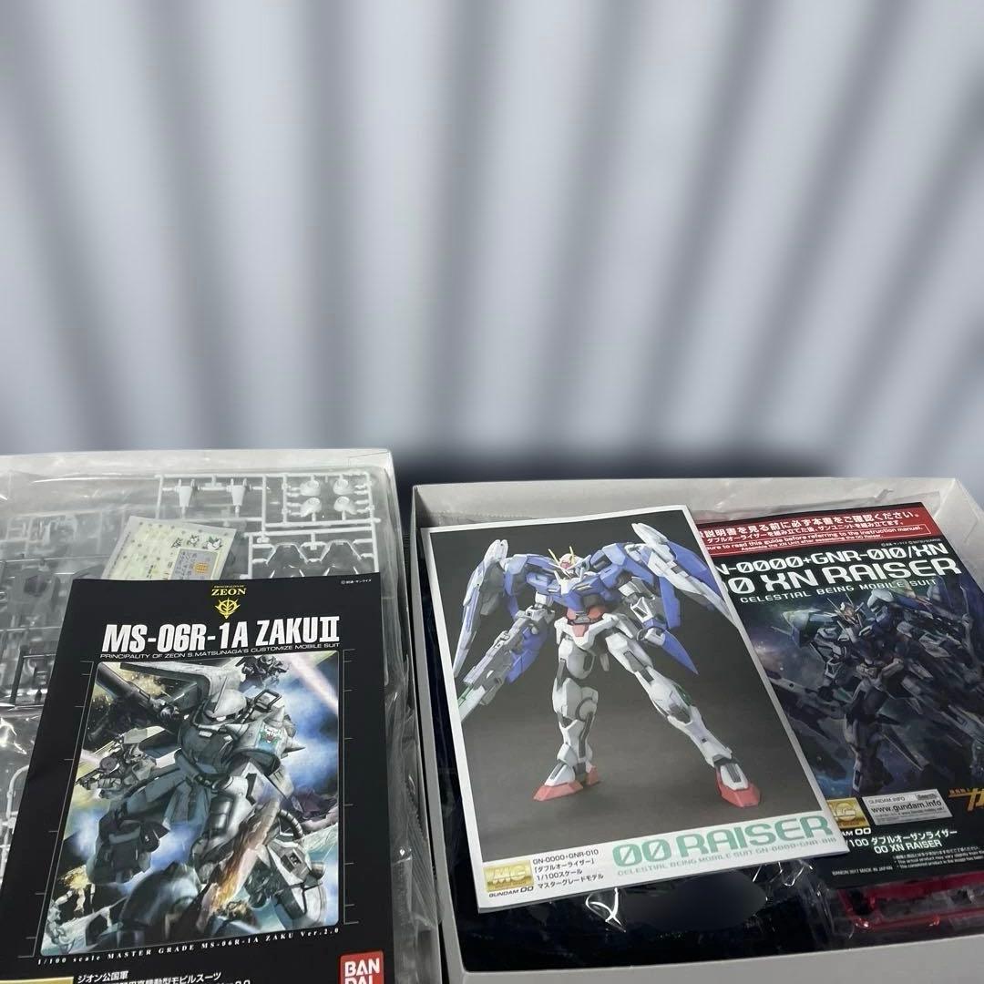 MGシンマツナガ専用ザクVer2.0のMGダブルオーライザークリアカラーのセット