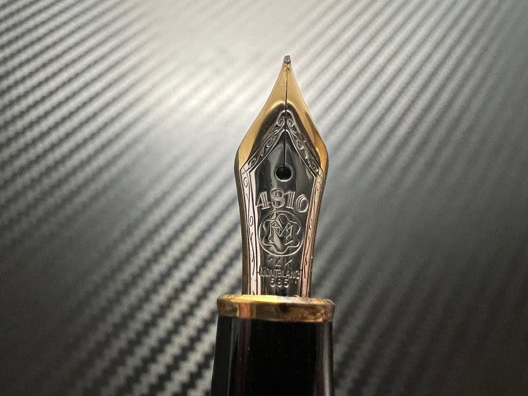 モンブラン マイスターシュテュック 144 万年筆 ブラック 中白 F 細字