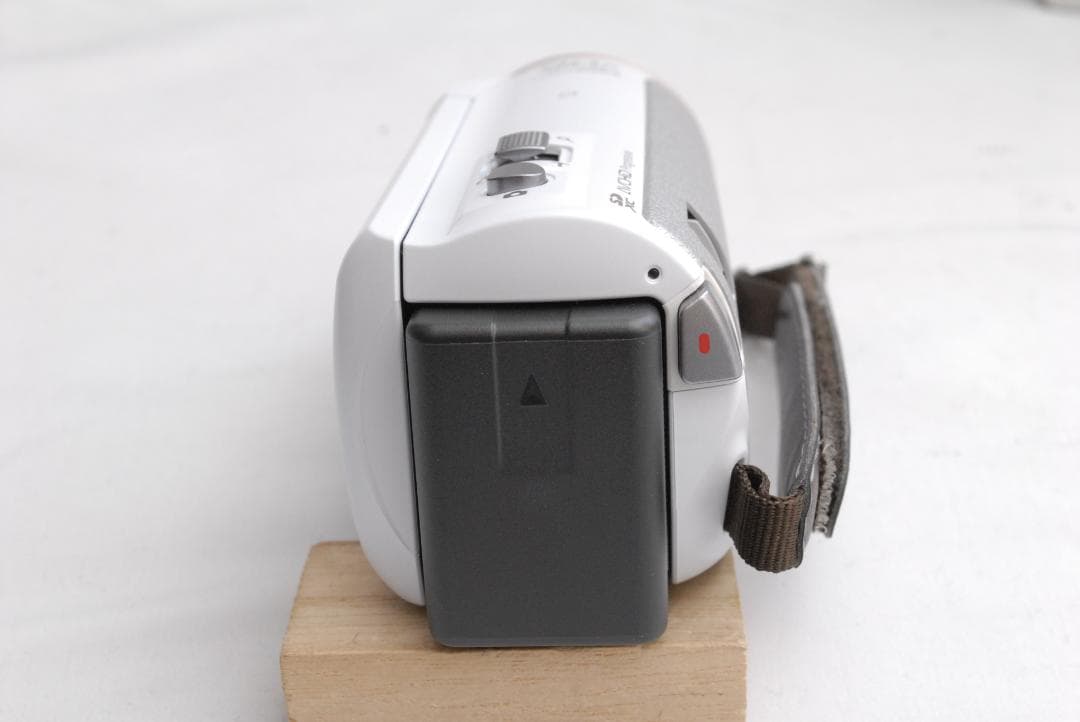 Panasonic HC-V550M (良品）