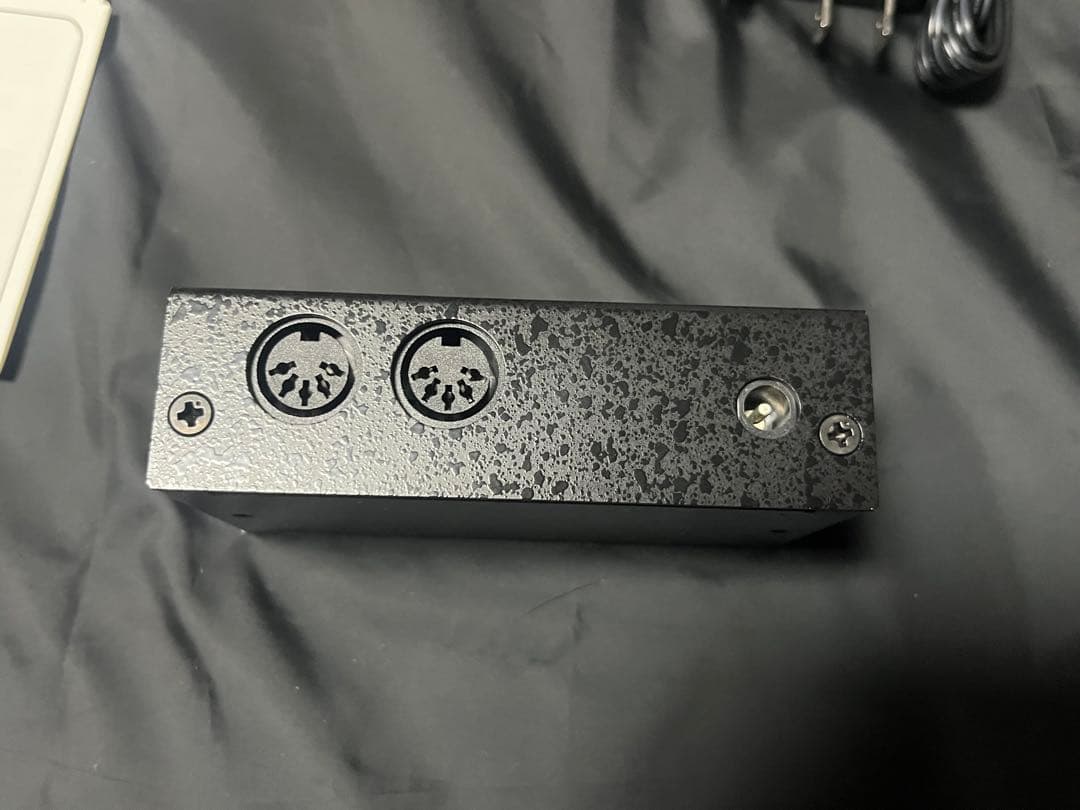 FREE THE TONE MB-5 MIDIスルーボックス