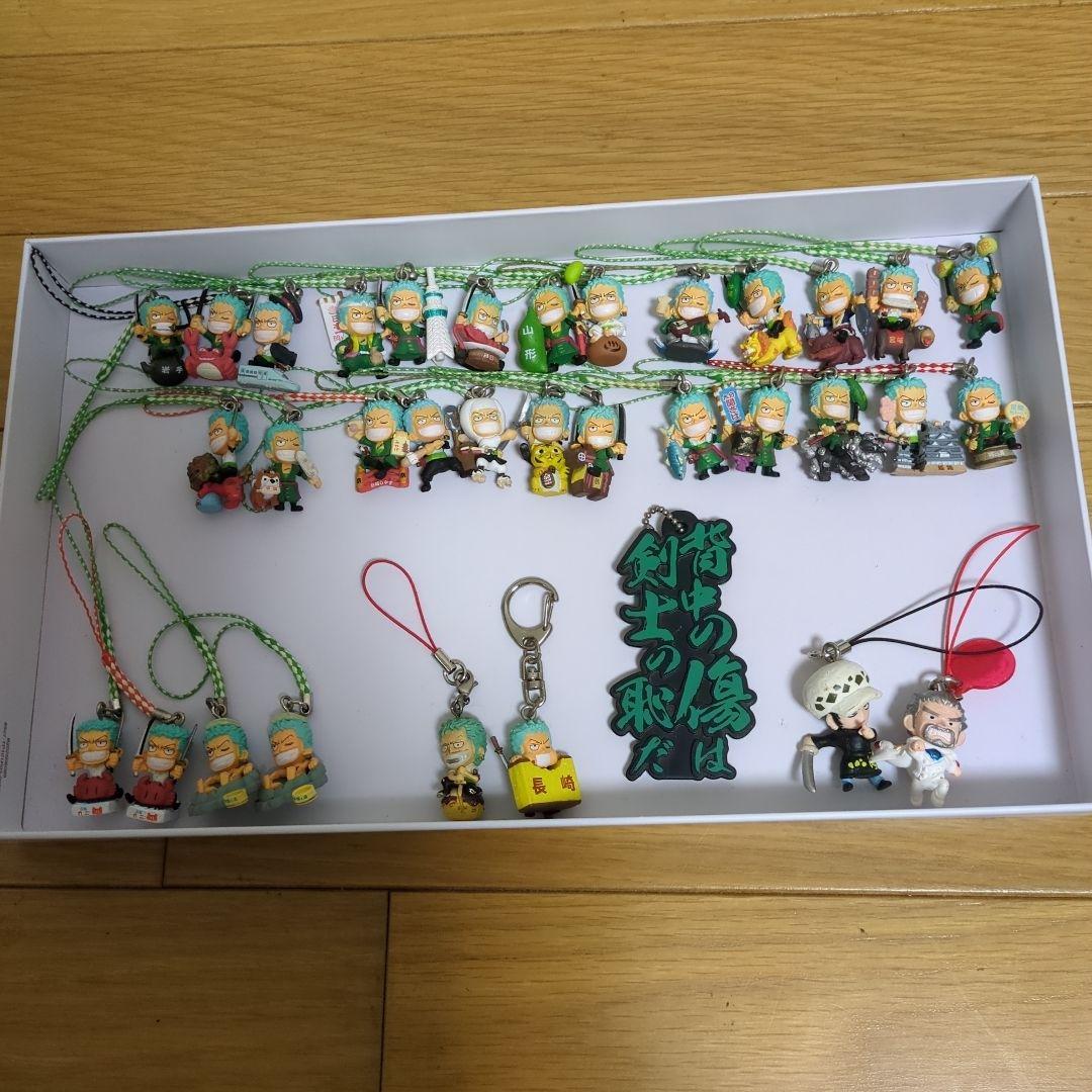 必見！　超レア　両眼ゾロ入りご当地ストラップ２９個とKH？２個OPグッズETC