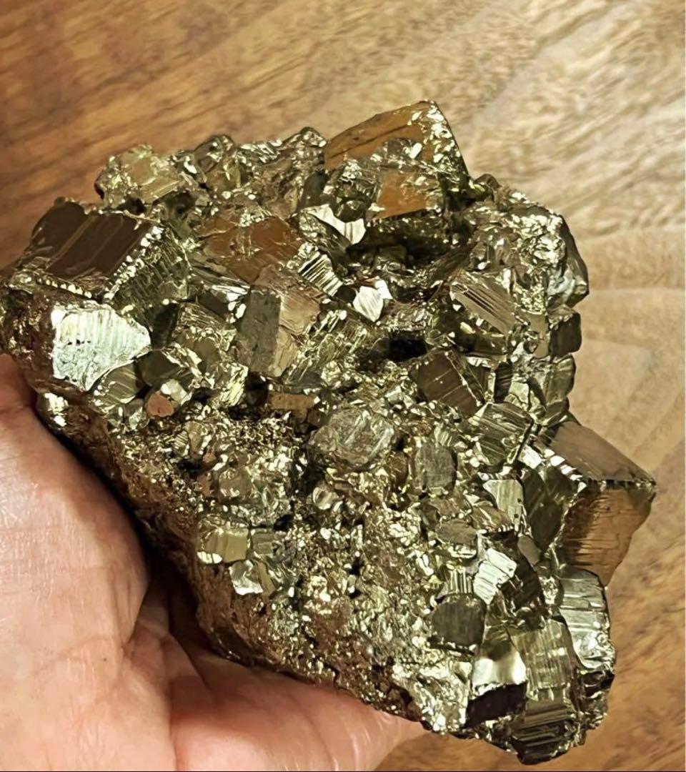 パイライト　黄鉄鉱　非加工天然原石　1,120g