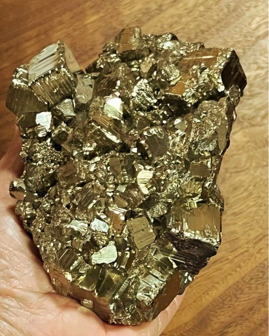 パイライト　黄鉄鉱　非加工天然原石　1,120g