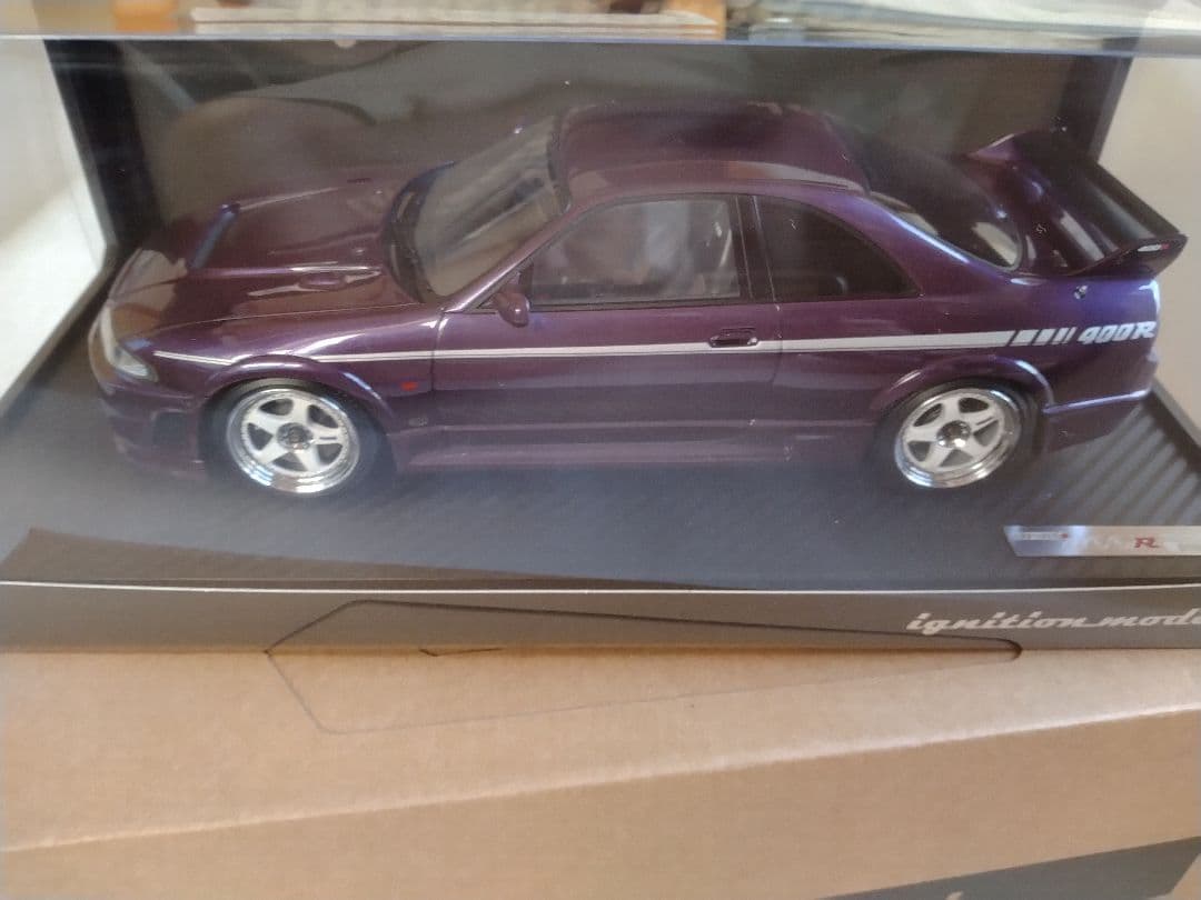 イグニッションモデル1/18スカイライン　R33　GT-R 400R