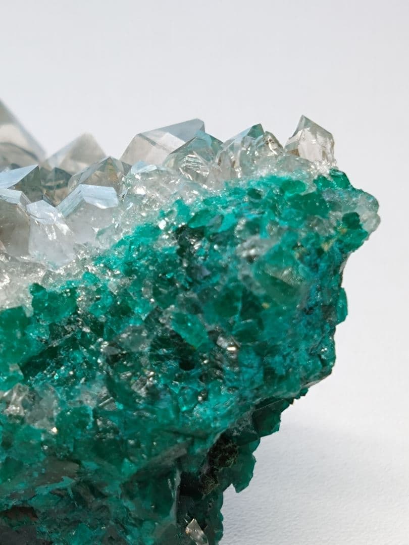 クォーツ　ダイオプテーズ　コンゴ産　鉱物　標本　原石