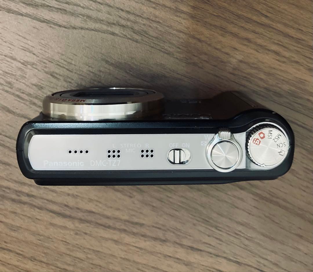 Panasonic LUMIX DMC-TZ7 （バッテリー、充電器、SD付）