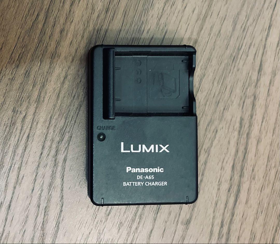 Panasonic LUMIX DMC-TZ7 （バッテリー、充電器、SD付）