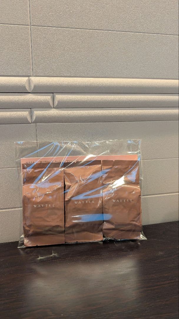 ホコニコ　WATTLEクッションファンデーション 3個入り