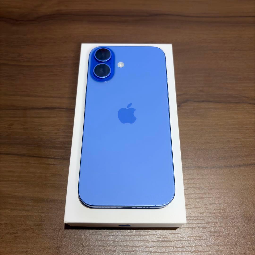 m*e様 iPhone16 128GB SIMフリー ウルトラマリン バッテリー