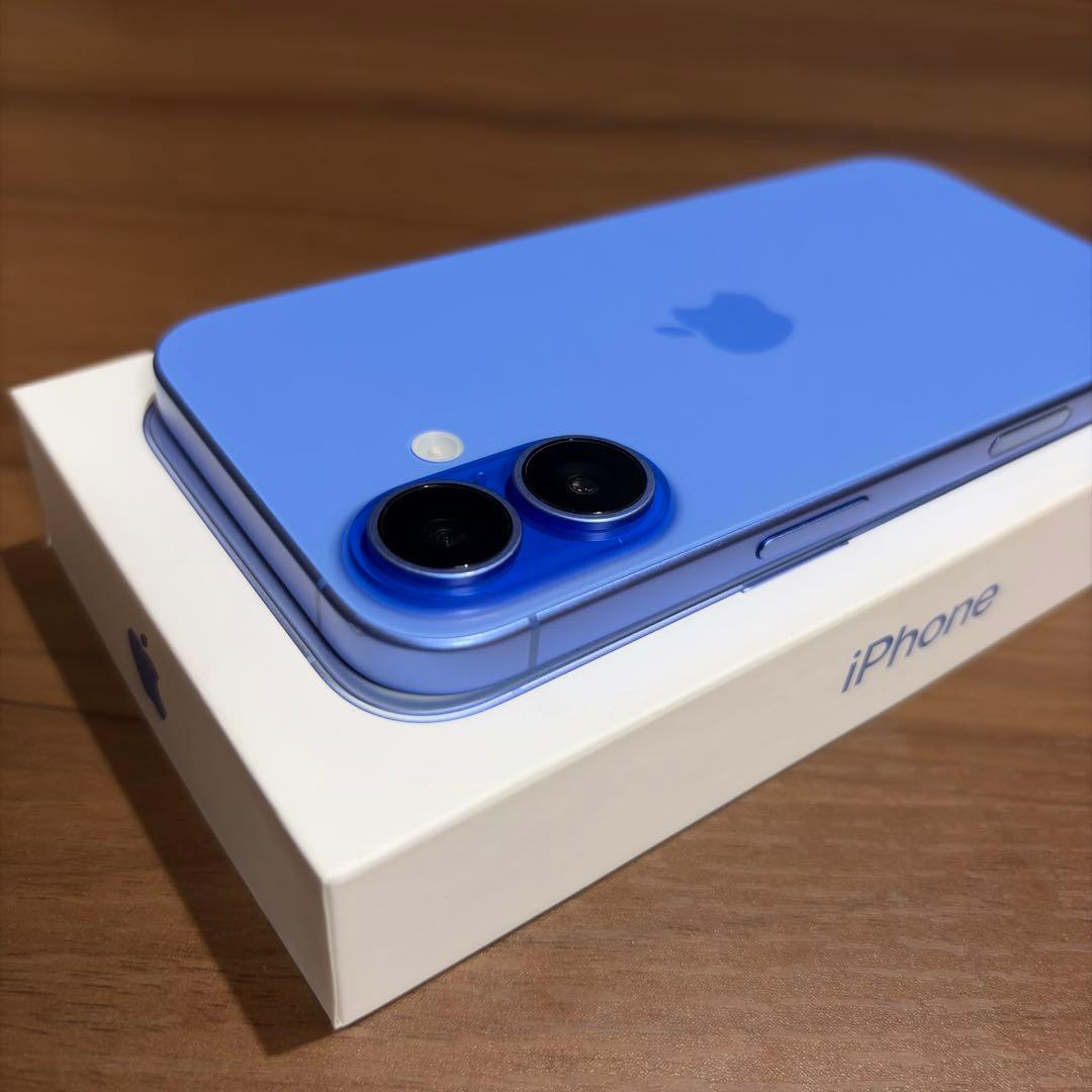 m*e様 iPhone16 128GB SIMフリー ウルトラマリン バッテリー