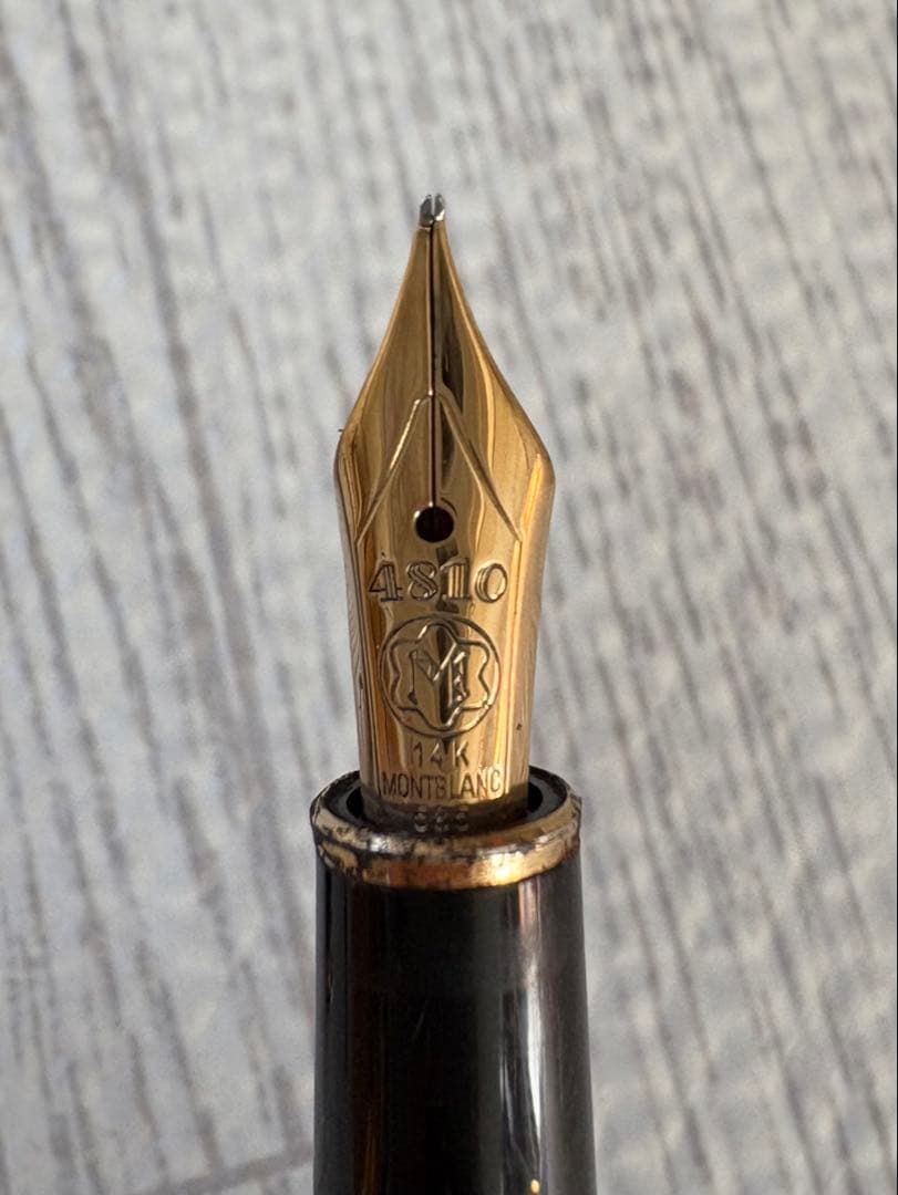 モンブラン万年筆　マイスターシュテック144 黒　ペン先14k