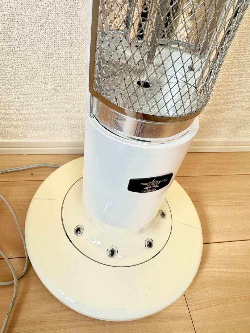 グラフィティ アラジン タワーストーブ 電気ストーブ ホワイト