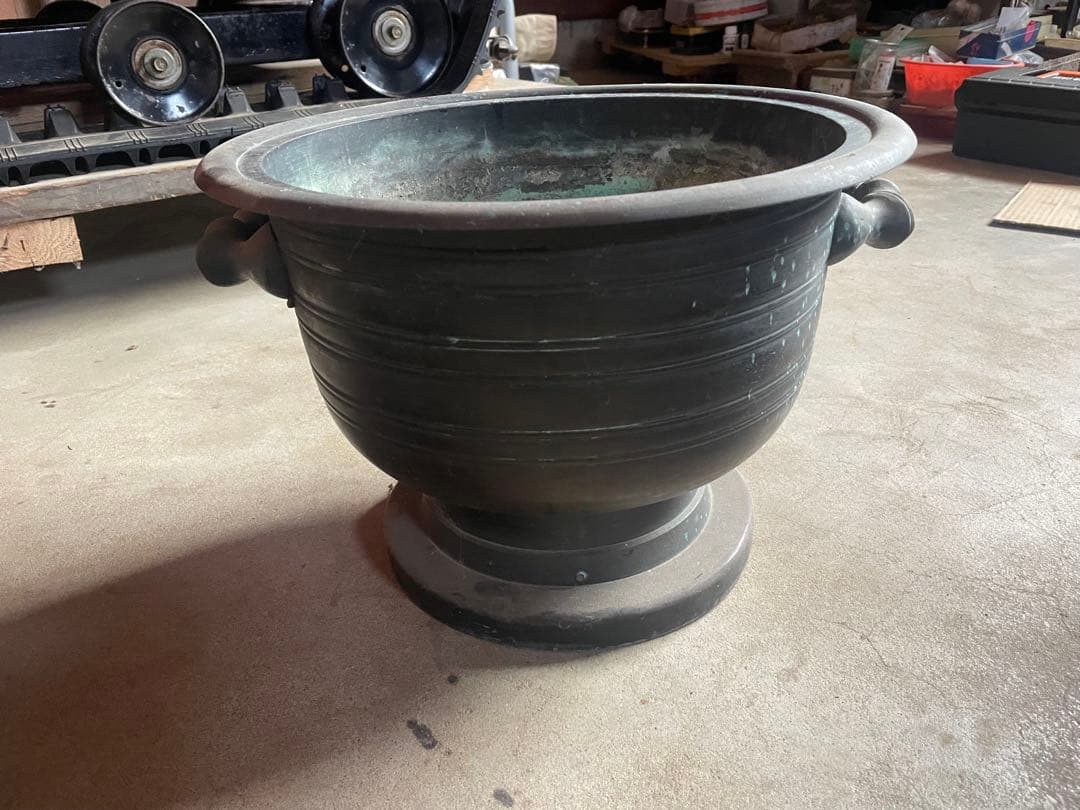 金属製 火鉢 黒色 持ち手付き 直径36cm