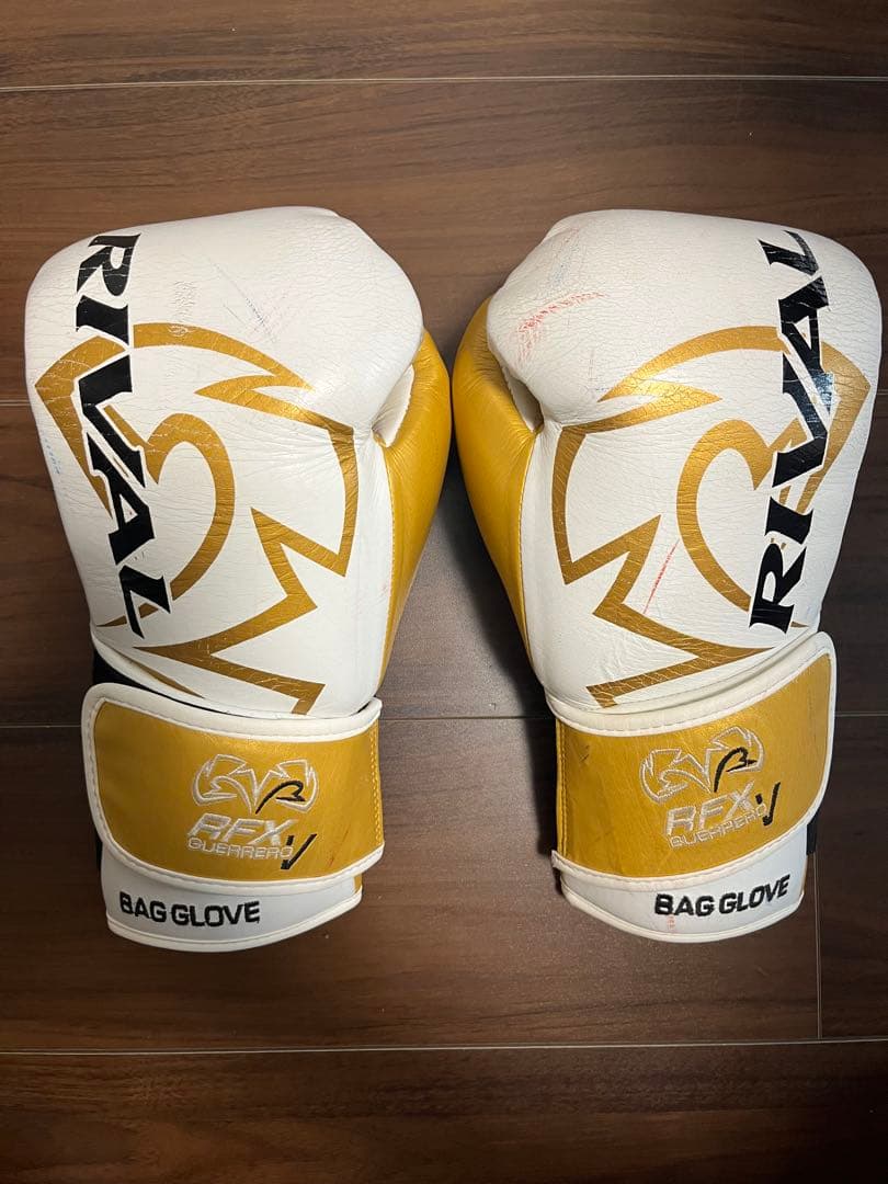 ウ*グ様 RIVAL BAG GLOVE RFX‑Guerrero V ホワイト