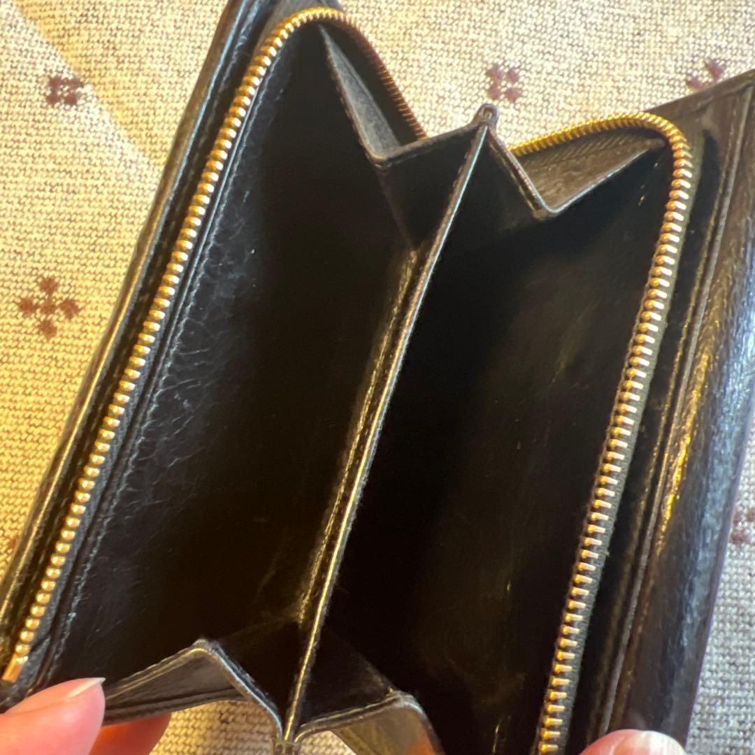 ミュウミュウ　マテラッセ　三つ折り財布　ブラック　レザー