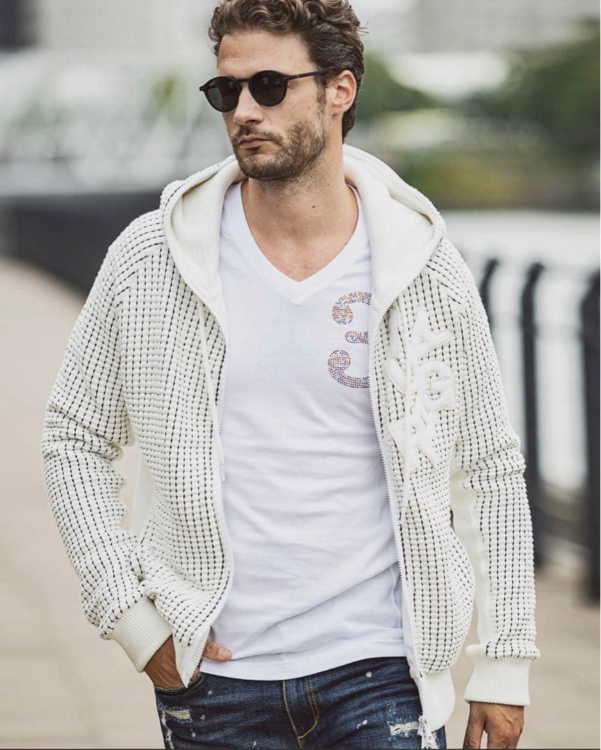 1PIU1UGUALE3 RELAX ランダムロゴワッフルリブパーカー