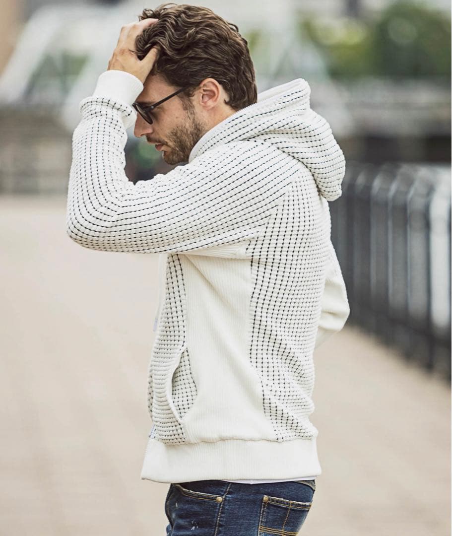 1PIU1UGUALE3 RELAX ランダムロゴワッフルリブパーカー