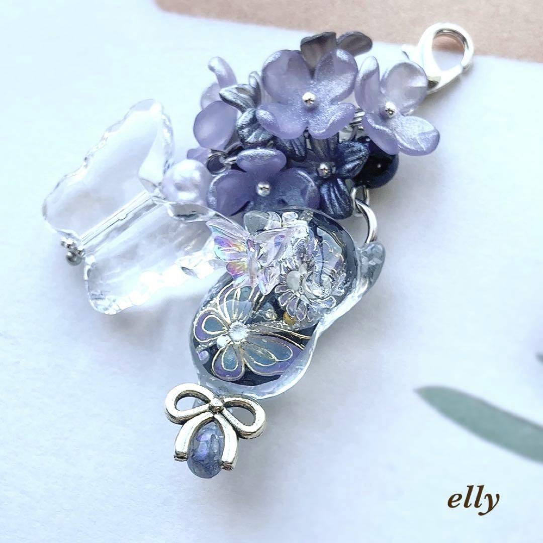 【りくみん様】1617.手染めビーズ　フラワー　蝶々　じゃれ猫　レジン　チャーム
