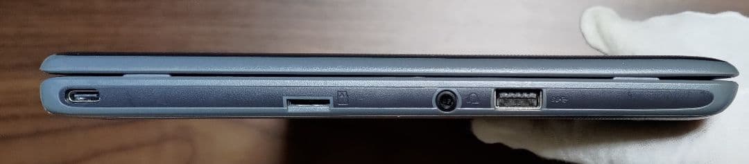 Chromebook本体 ASUS Chromebook Flip C214M