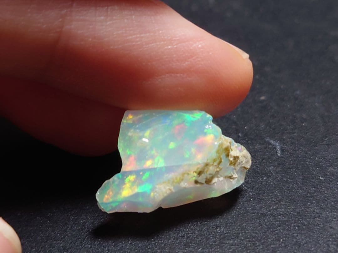 エチオピアウェロ産　オパール　ジュエリーグレード　鉱物標本　原石