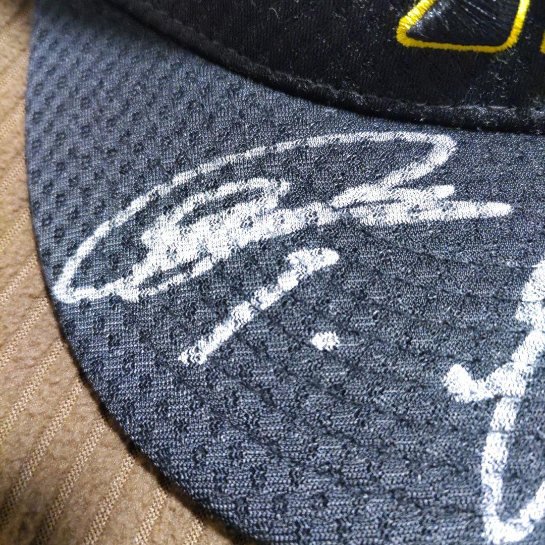 阪神タイガース　ドラ一4選手　直筆サイン付き　レプリカキャップ