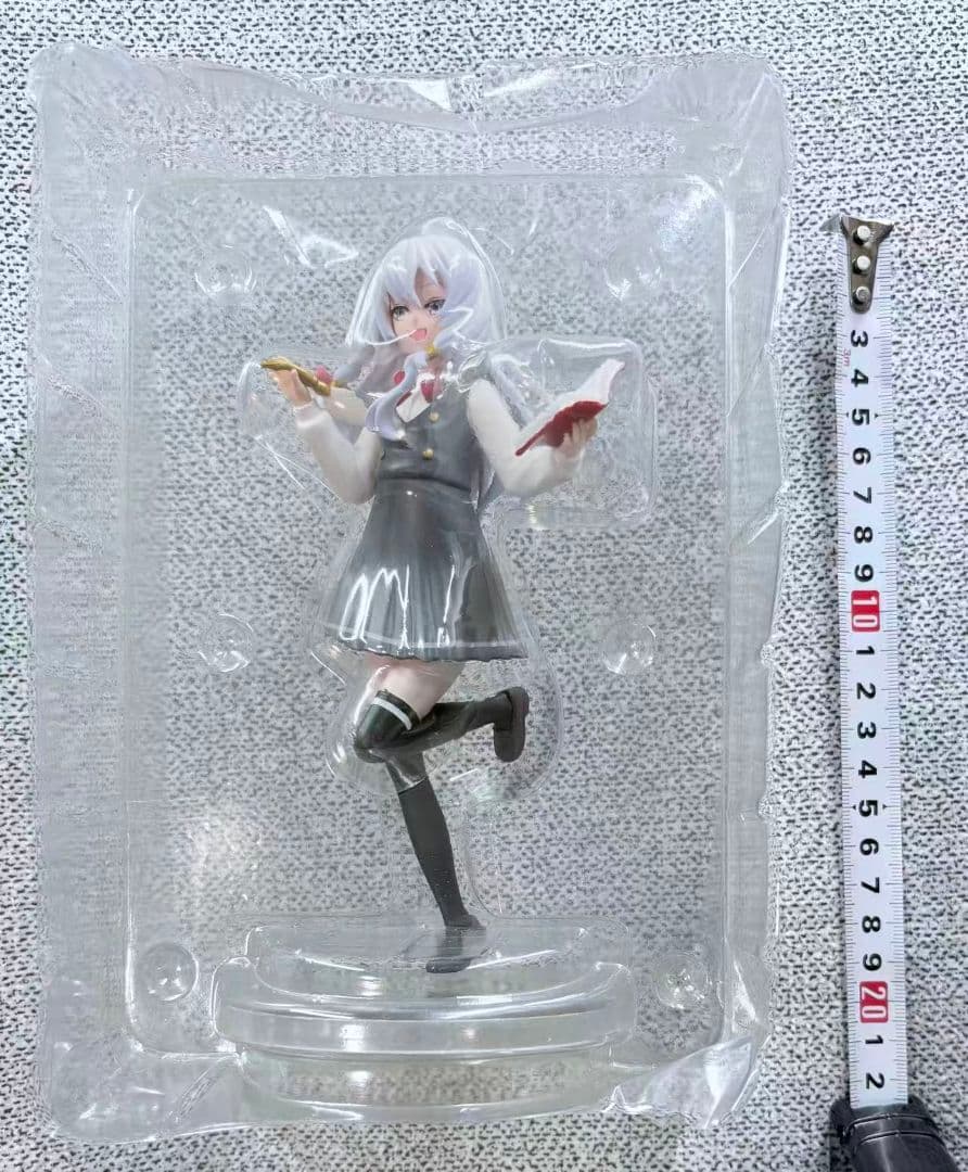 魔女の旅々　イレイナ　制服　フィギュア