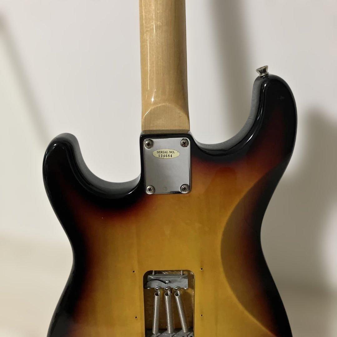 専用　超美品弦新品triumph ストラトキャスター。サンバーストメンテ済