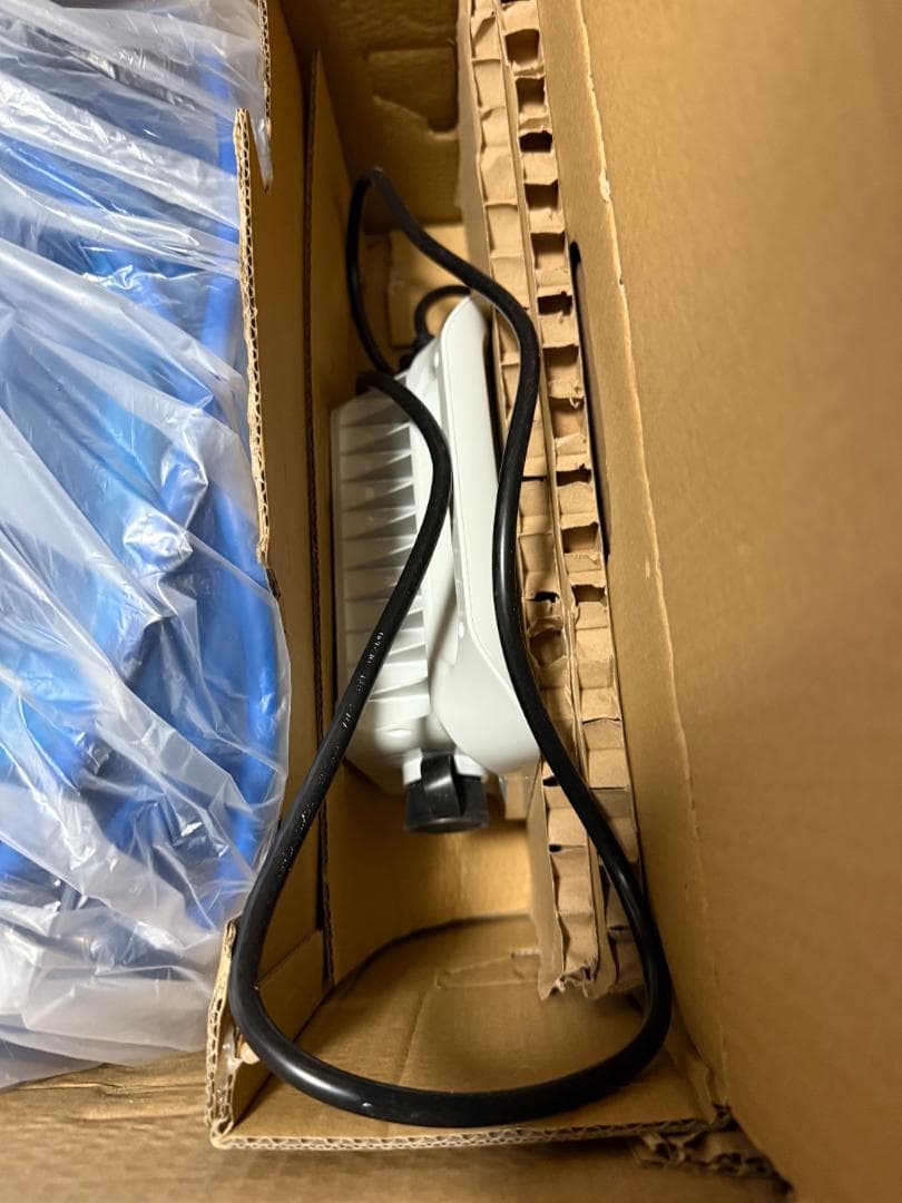 Dolphin Nautilus CC 自動ロボット式プール掃除機