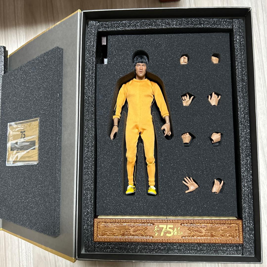 リアルマスターピース  ブルース・リー  生誕７５周年記念  エンターベイ