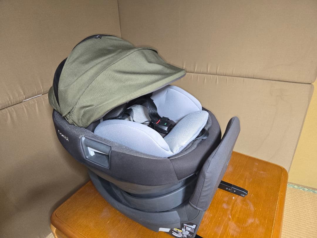 Combi THE S ISOFIX エッグショック ZC-690