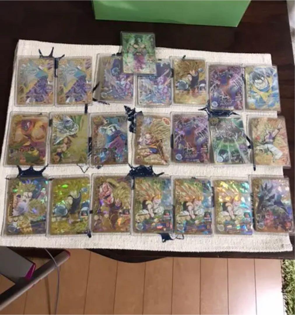 ドラゴンボールヒーローズ　旧弾 私の出品に有ります！