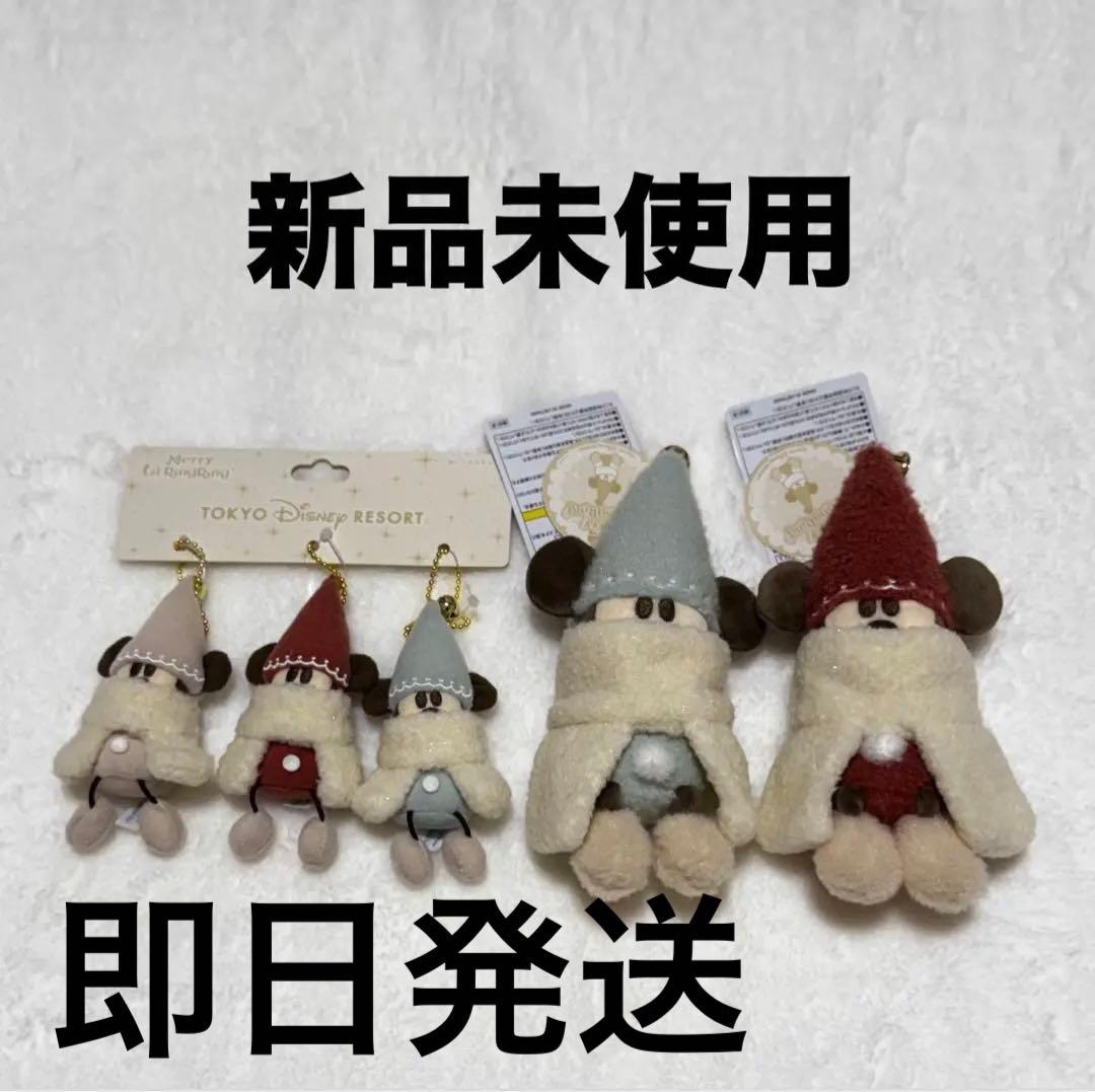 リルリンリン　クリスマス　2025 ぬいぐるみバッジ　ぬいぐるみチャーム　赤　青