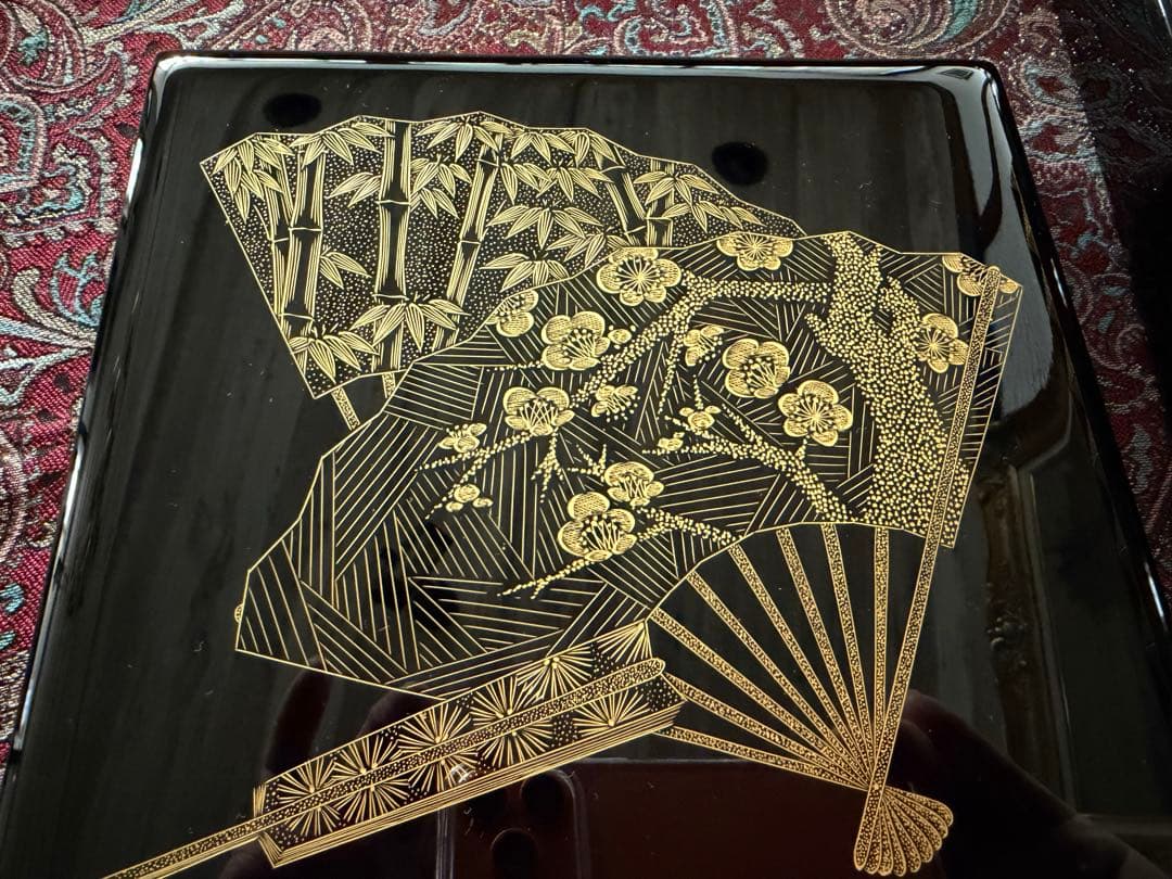 輪島塗（重要無形文化財）沈金二段重箱 重台付 木製共箱付き