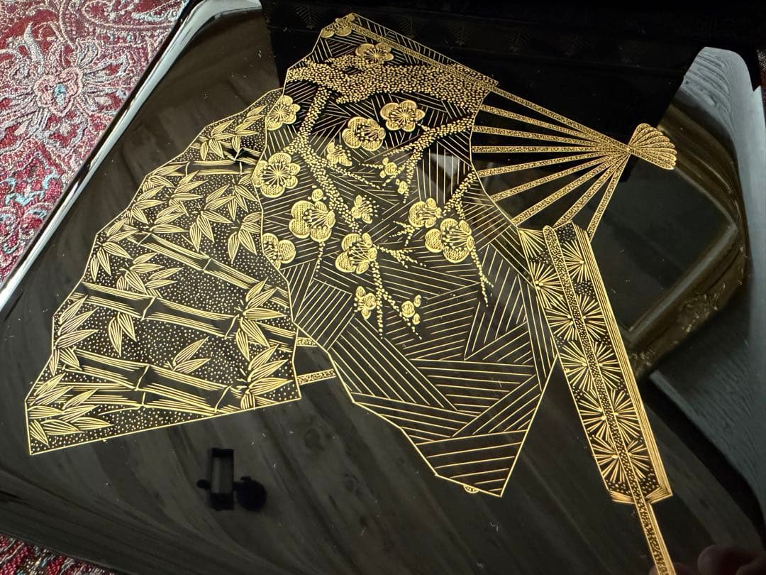 輪島塗（重要無形文化財）沈金二段重箱 重台付 木製共箱付き