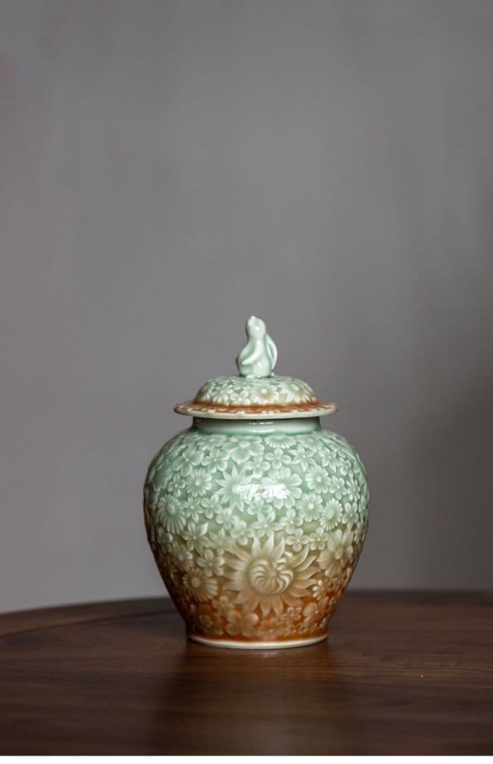 中国美術 茶筒 茶器 茶入れ 茶道具 青磁 花が咲きます似錦お茶の缶