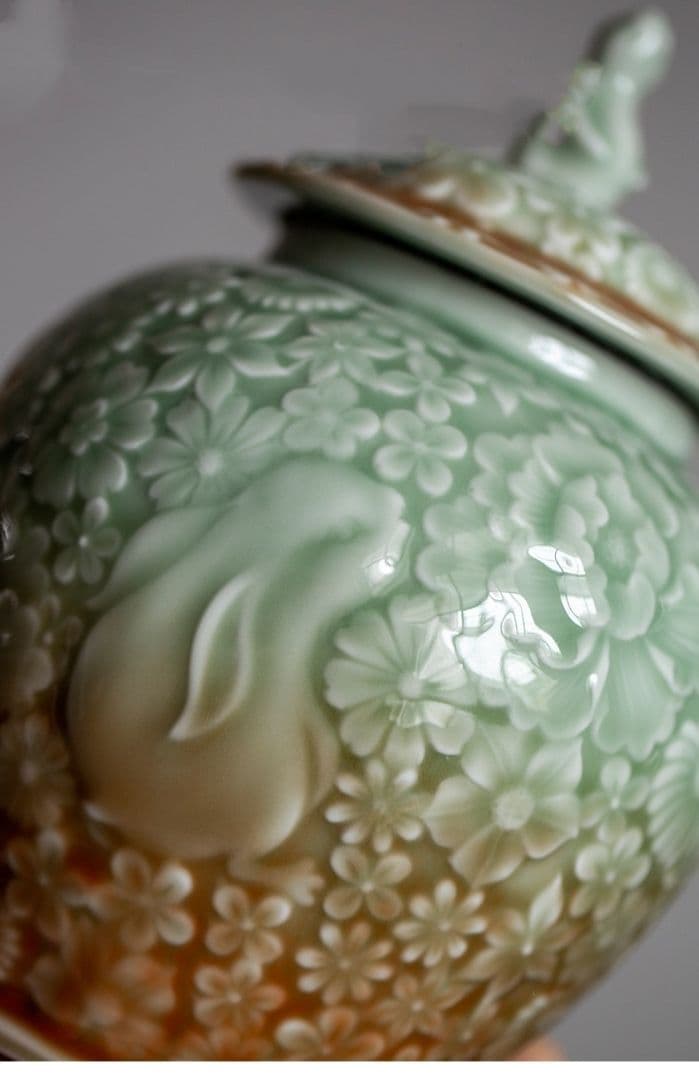 中国美術 茶筒 茶器 茶入れ 茶道具 青磁 花が咲きます似錦お茶の缶