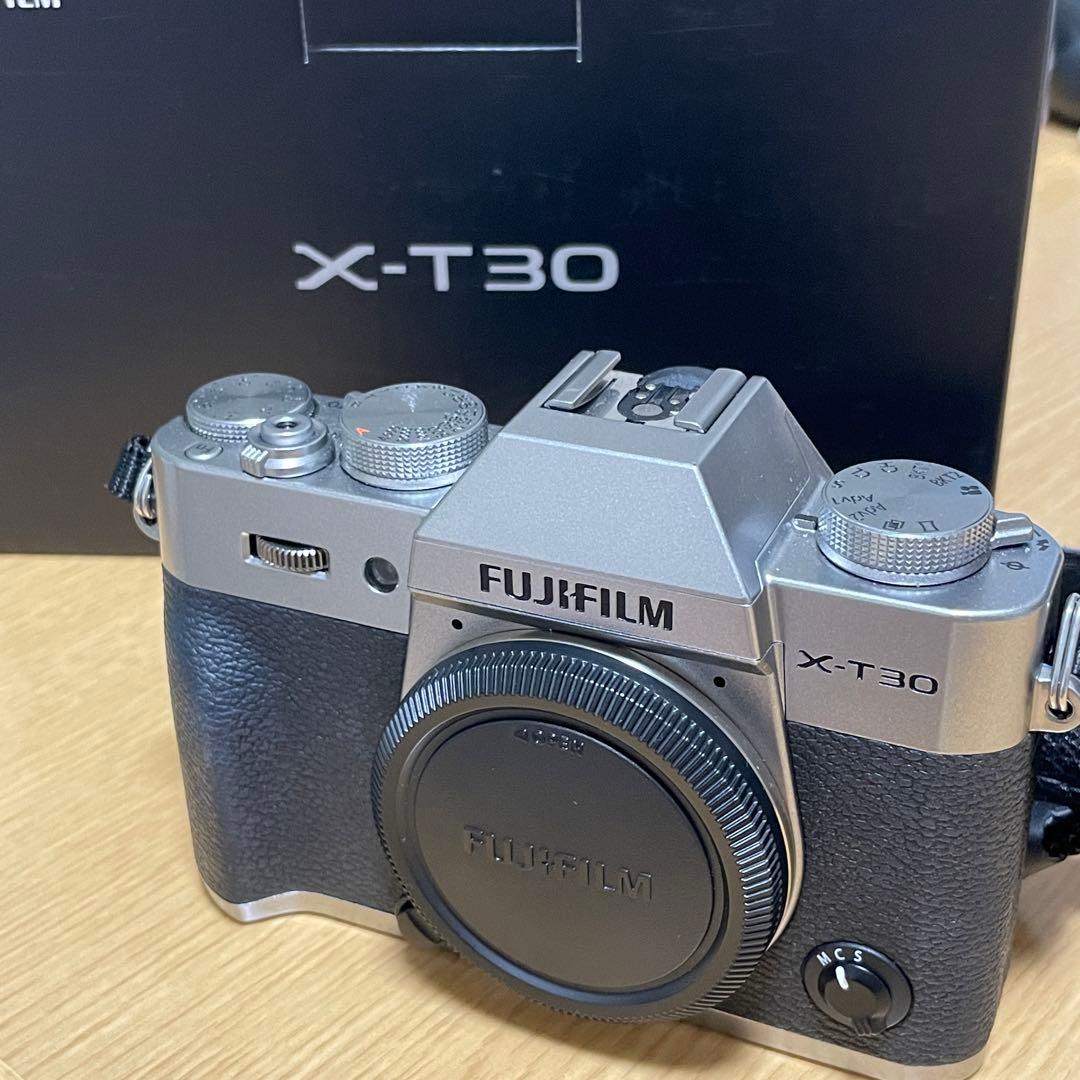 FUJIFILM X-T30 シルバー ミラーレス一眼 カメラ本体 外箱付き