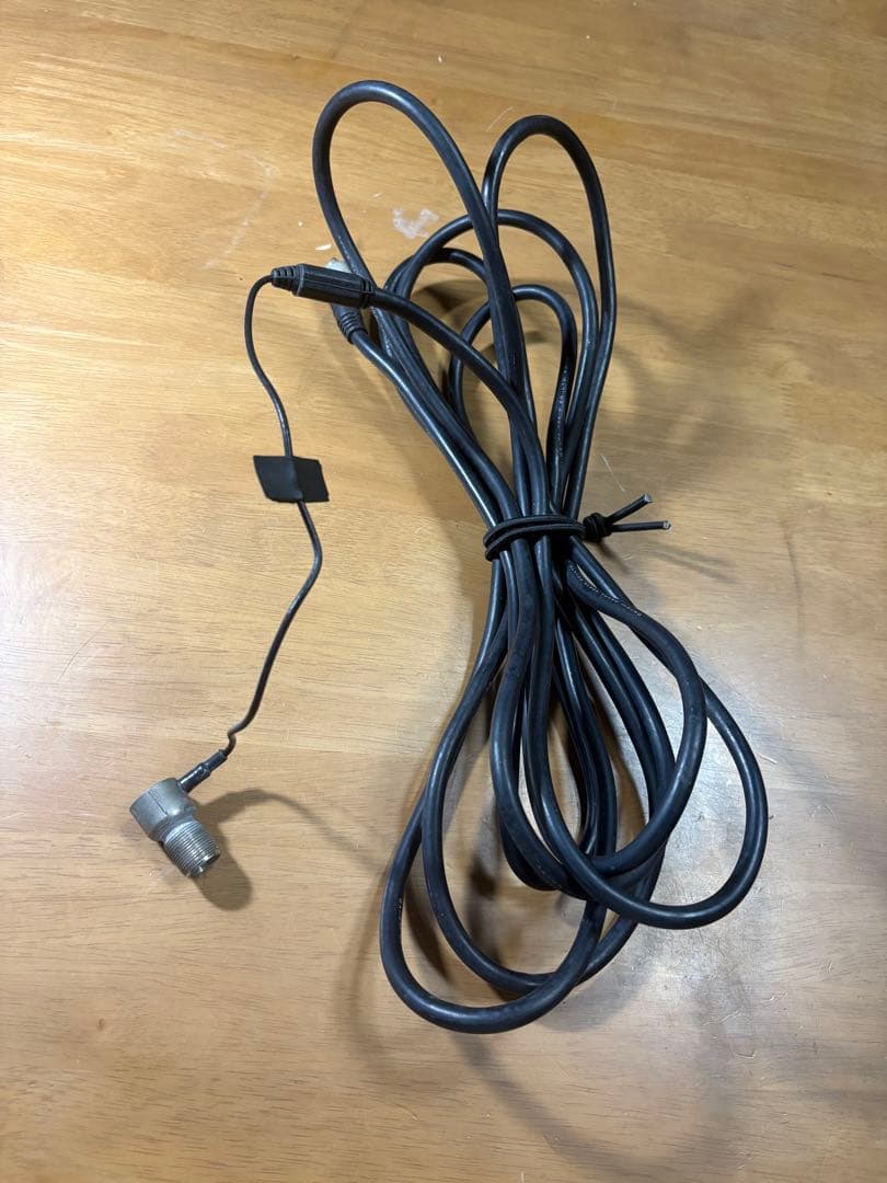 【アマチュア無線】FMトランシーバー+車載用アンテナケーブルセット