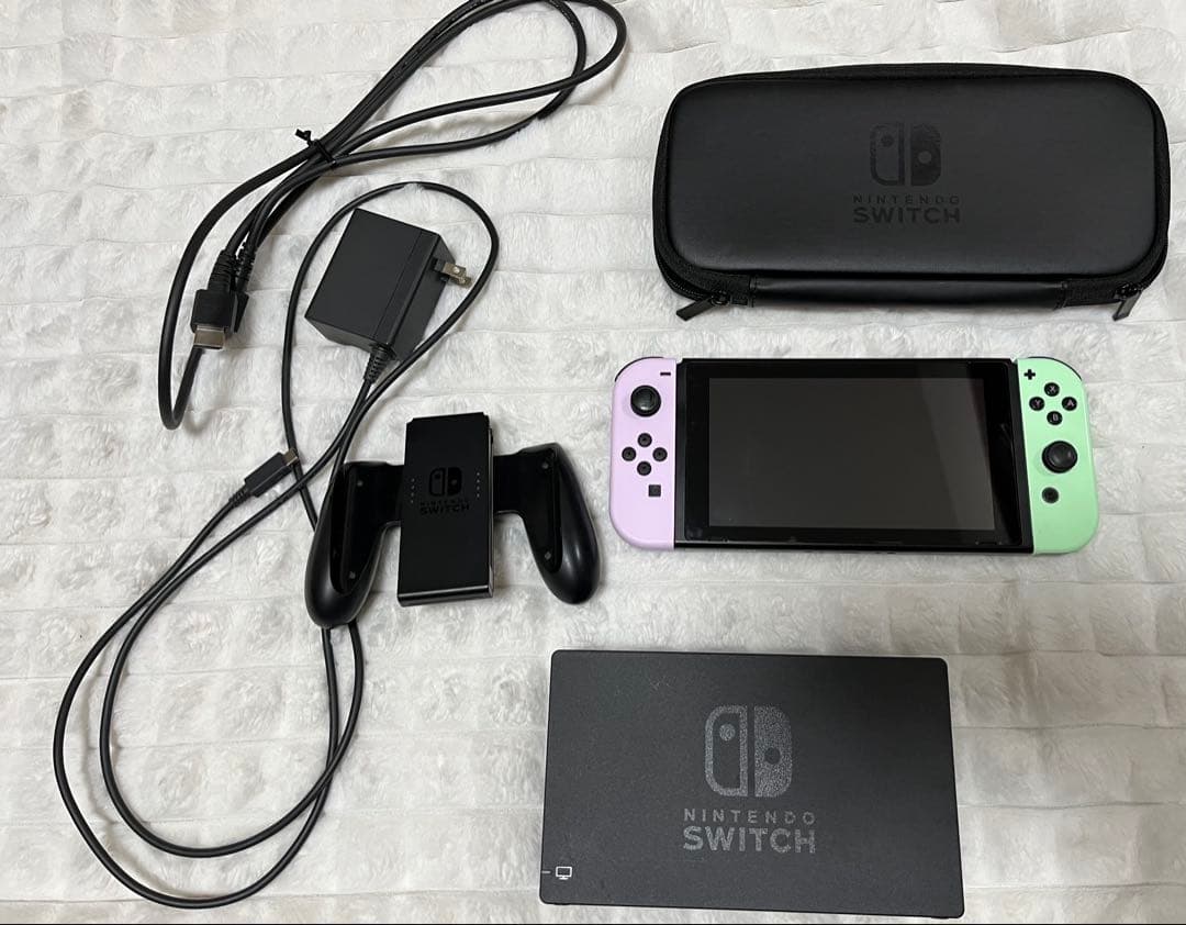 任天堂Switch 本体 ケース付