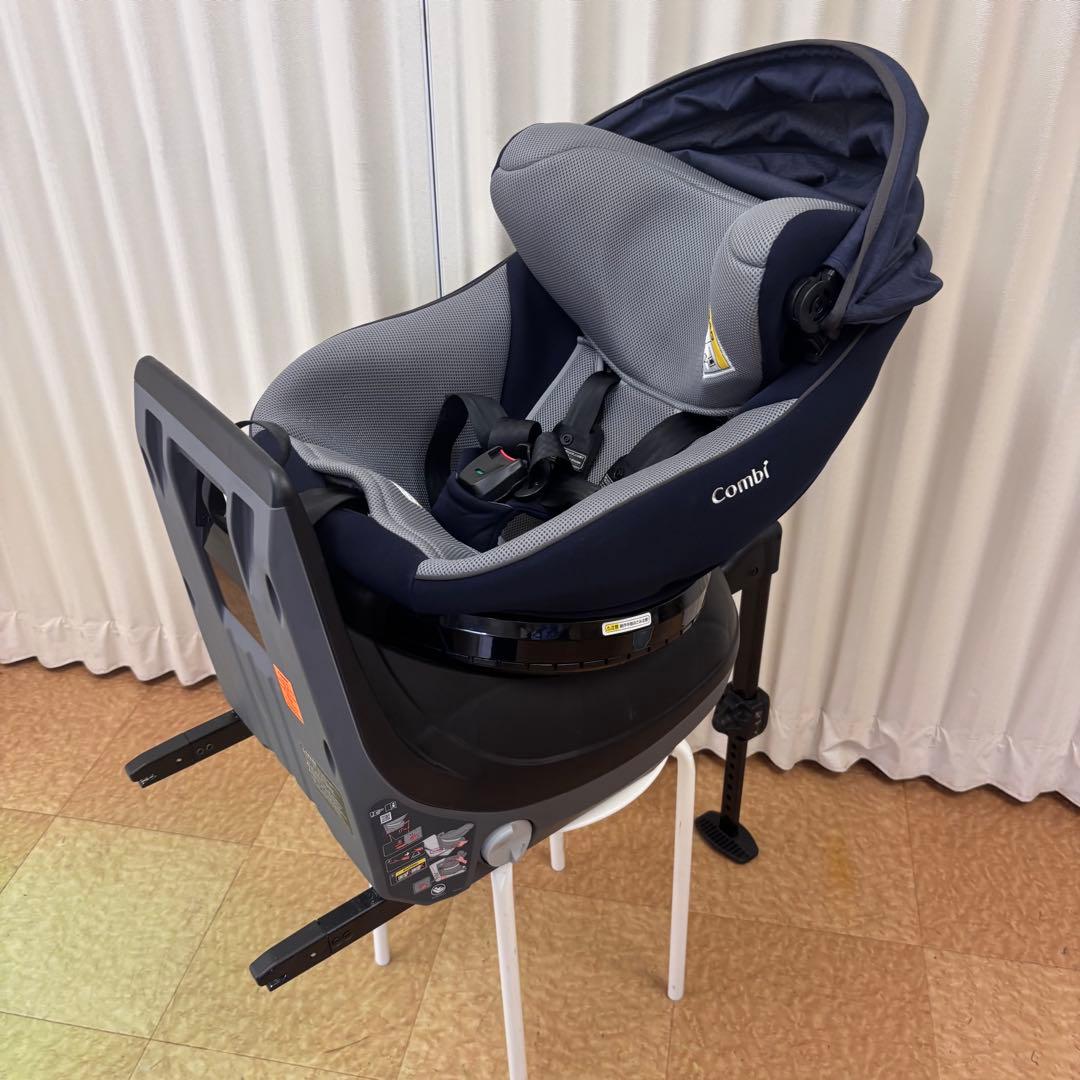クリーニング済　☆美品☆　コンビ　クルムーヴ　アドバンス　ISOFIX　ネイビー