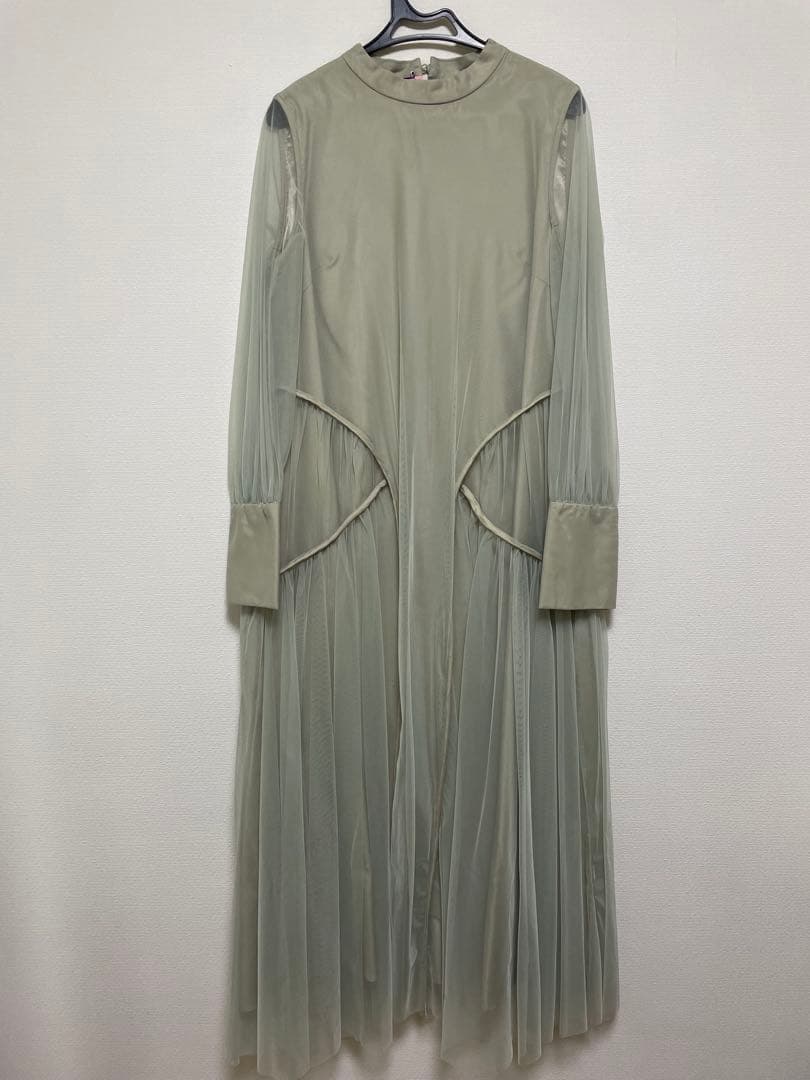 チュールパイピングAラインドレス　Mサイズ　グリーン　結婚式マタニティドレス