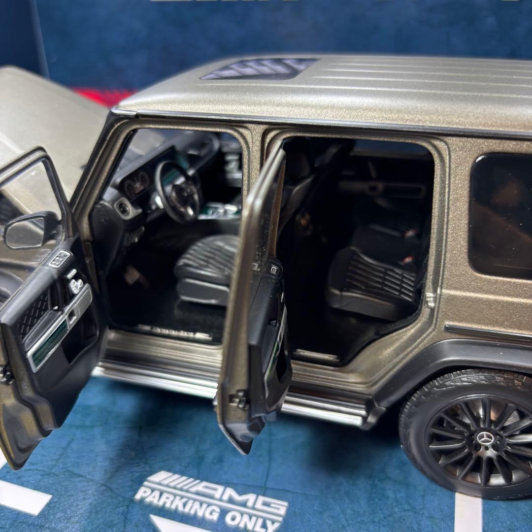 ベンツ　Gクラス 40th エディション　1/18 1000限定　レア