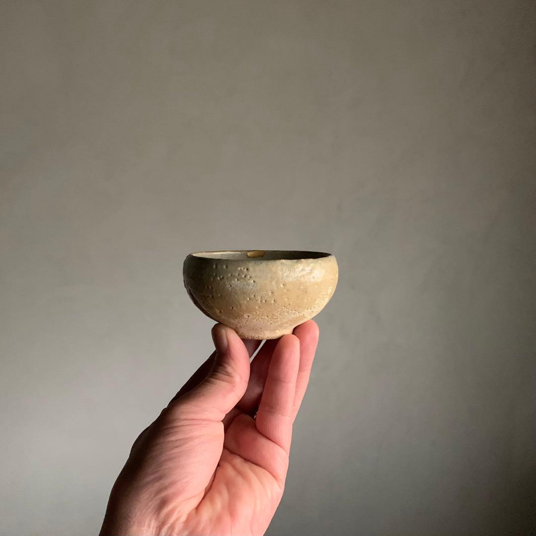 高麗青磁 白象嵌 盃 三島盃 14世紀頃 酒器 ぐい呑み 古美術 古道具